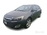 Usata Opel Astra 110 CV (80 kW) 2011 Grigio Station wagon