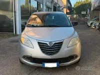 Usata Lancia Ypsilon 90 CV (66 kW) 2012 Grigio Utilitaria