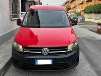 Usata VW Caddy Comfortline 122 CV (89 kW) 2017 Rosso Monovolume
