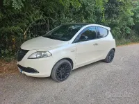 Usata Lancia Ypsilon 2011 Bianco Utilitaria