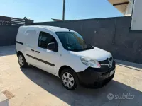 Usado Renault Kangoo 90 CV (66 kW) 2014 Blanco Monovolumen