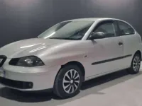 Usata Seat Ibiza Stella 64 CV (47 kW) 2003 Argento Utilitaria