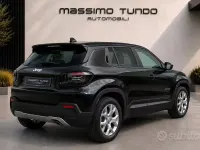Usata Jeep Avenger Altitude 101 CV (74 kW) 2024 Nero SUV