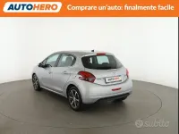 Usata Peugeot 208 101 CV (74 kW) 2016 Grigio Utilitaria