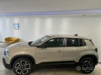 Käytetty Jeep Avenger Summit 101 HP (74 kW) 2023 Keltainen Katumaasturi