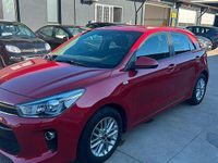 Begagnad Kia Rio 84 HK (61 kW) 2017 Röd Sedan
