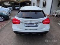 Usata Mercedes GLA220 177 CV (130 kW) 2016 Bianco SUV