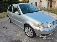 Usata VW Polo Comfortline 75 CV (55 kW) 2002 Grigio Berlina