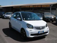Usata Smart ForFour 71 CV (52 kW) 2015 Bianco Utilitaria