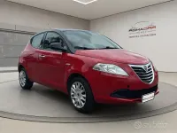 Usata Lancia Ypsilon Gold 69 CV (50 kW) 2012 Rosso Utilitaria