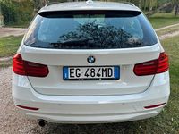 Usata BMW 318 Luxury Line 143 CV (105 kW) 2012 Bianco Station wagon