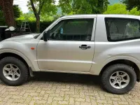 Usata Mitsubishi Pajero Elegance 99 CV (72 kW) 2000 Argento SUV