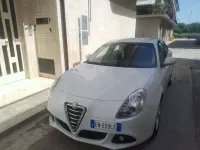 Usata Alfa Romeo Giulietta Distinctive 105 CV (77 kW) 2012 Bianco Utilitaria