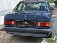 Usata Mercedes 190 160 CV (117 kW) 1991 Blu Berlina
