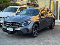 Usata Mercedes GLA200 136 CV (100 kW) 2017 Grigio SUV