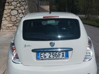 Usata Lancia Ypsilon 69 CV (50 kW) 2011 Bianco Utilitaria