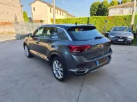 Usata VW T-Roc Advance 150 CV (110 kW) 2018 Grigio metallizzato SUV