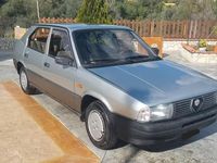 Usata Alfa Romeo 33 Quadrifoglio 118 CV (86 kW) 1984 Grigio Berlina