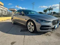 Usata Jaguar XE 180 CV (132 kW) 2019 Grigio Berlina