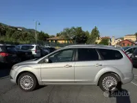 Usata Ford Focus Titanium 109 CV (80 kW) 2011 Grigio Station wagon