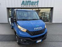 Usata Iveco 35.12 116 CV (85 kW) 2021 Blu/azzurro Furgone