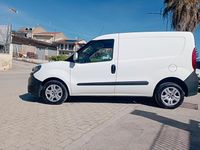 Usata Fiat Doblò 104 CV (76 kW) 2021 Bianco Monovolume