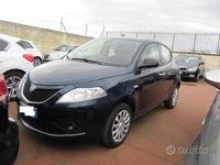 Usata Lancia Ypsilon Silver 69 CV (50 kW) 2017 Verde Utilitaria