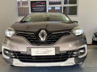 Usata Renault Captur Intens 90 CV (66 kW) 2019 Grigio SUV