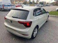 Usata VW Polo Life 95 CV (69 kW) 2023 Grigio Berlina