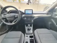 Usata Ford Focus 120 CV (88 kW) 2020 Grigio Station wagon