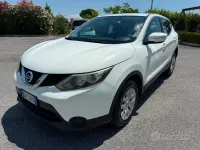 Usata Nissan Qashqai 110 CV (80 kW) 2014 Bianco SUV