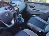 Usata Lancia Ypsilon 95 CV (69 kW) 2014 Bianco Utilitaria