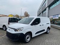Usata Fiat Doblò 131 CV (96 kW) 2023 Bianco Monovolume