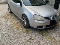 Usata VW Golf V 105 CV (77 kW) 2008 Grigio Utilitaria