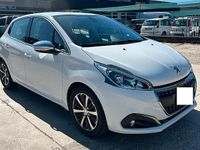 Usata Peugeot 208 Allure 82 CV (60 kW) 2016 Bianco Utilitaria