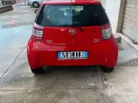 Usata Toyota iQ 68 CV (50 kW) 2010 Rosso Utilitaria