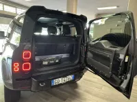Usata Land Rover Defender HSE Dynamic 200 CV (147 kW) 2021 Nero SUV