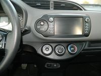 Usata Toyota Yaris Active 72 CV (52 kW) 2018 Rosso Berlina