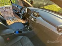 Usata Mercedes B200 Executive 136 CV (100 kW) 2013 Nero Utilitaria