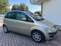 Usata Lancia Musa 90 CV (66 kW) 2007 Giallo Monovolume