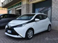 Usata Toyota Aygo X-play 69 CV (50 kW) 2018 Bianco Utilitaria