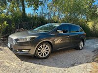 Usata Ford Focus 120 CV (88 kW) 2016 Grigio Station wagon