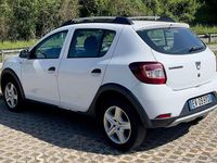 Usata Dacia Sandero Prestige 90 CV (66 kW) 2014 Bianco Berlina