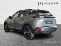 Usata Peugeot 2008 Allure 101 CV (74 kW) 2024 Grigio SUV