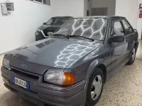 Usata Ford Escort 60 CV (44 kW) 1988 Grigio Berlina