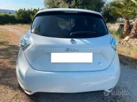 Usata Renault Zoe Zen 42 kW (58 CV) 2015 Bianco Utilitaria
