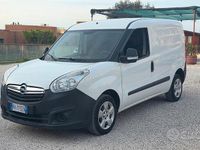 Usata Opel Combo 105 CV (77 kW) 2015 Bianco Monovolume