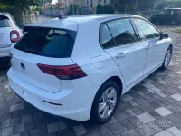 Usata VW Golf VIII Life 131 CV (96 kW) 2023 Bianco Berlina
