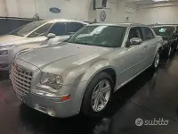 Usata Chrysler 300C 249 CV (183 kW) 2005 Grigio Berlina