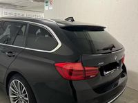 Usata BMW 320 Luxury Line 192 CV (141 kW) 2016 Nero Station wagon